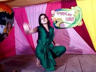 Northindian युगल फुल सेक्सी हिंदी में सेक्सी घर का बना कमबख्त क्लिप