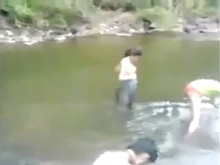 टैटू और बकवास वीडियो में फुल सेक्सी फिल्म