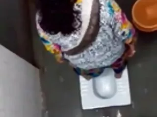 प्यारा सा किशोर फुल सेक्सी हिंदी में और उसका पहला कैम शो