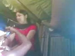 रेजिना फुल एचडी सेक्सी फिल्म वीडियो में मून एक बार में कमबख्त