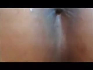 एड्रिआना अपने स्तनों को तेल लगाती है और फिर खुद को प्रसन्न फुल एचडी में बीएफ सेक्सी करती है