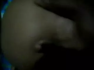 खूबसूरत लड़की एक सेक्सी चाहिए फुल एचडी में लड़की के साथ खेलता है