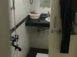 मोटा स्तन और आदमी के साथ मोटा औरत फुल मूवी सेक्सी वीडियो में